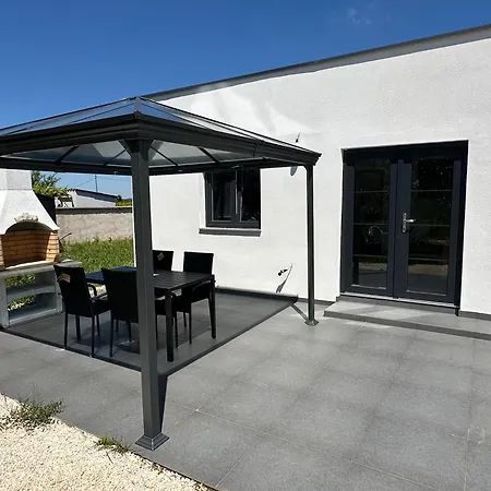 House In Nature Urban Medulin Dom wakacyjny *