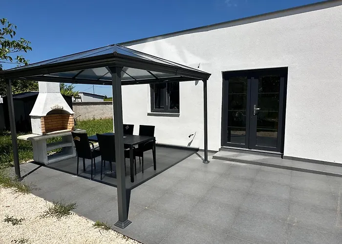 House In Nature Urban Medulin Dom wakacyjny *